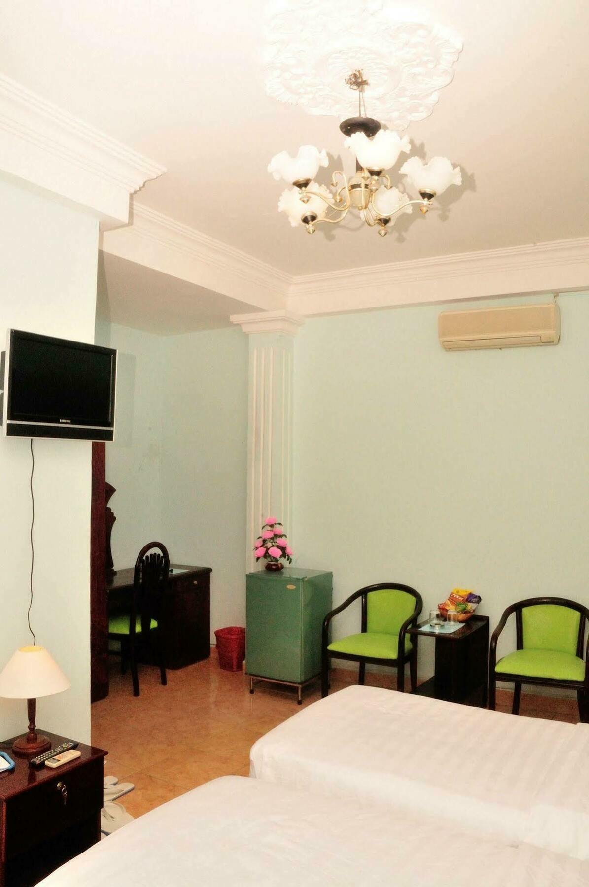 הו צ'י מין סיטי Ha Trang Hotel מראה חיצוני תמונה