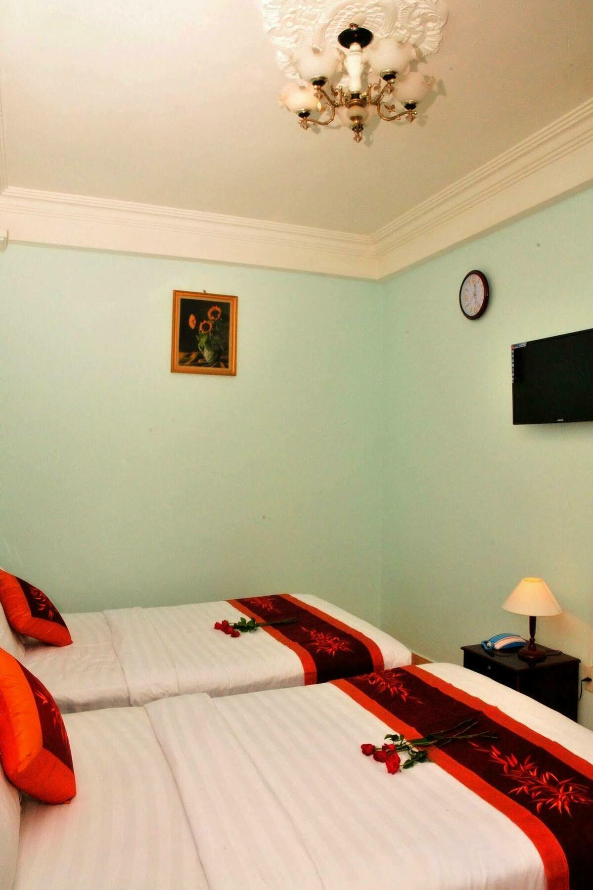 הו צ'י מין סיטי Ha Trang Hotel מראה חיצוני תמונה